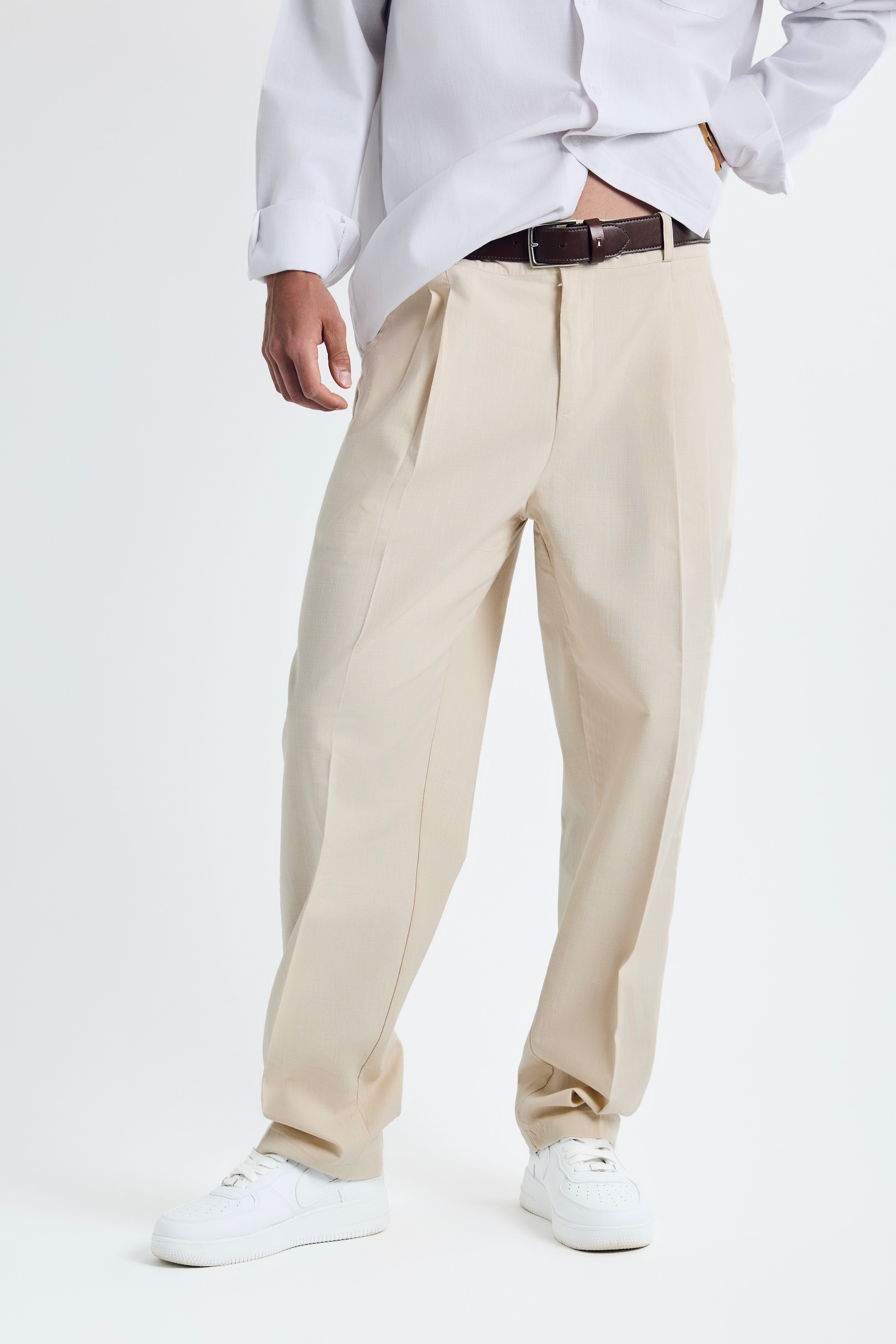 Beige wide-leg pleated linen pants