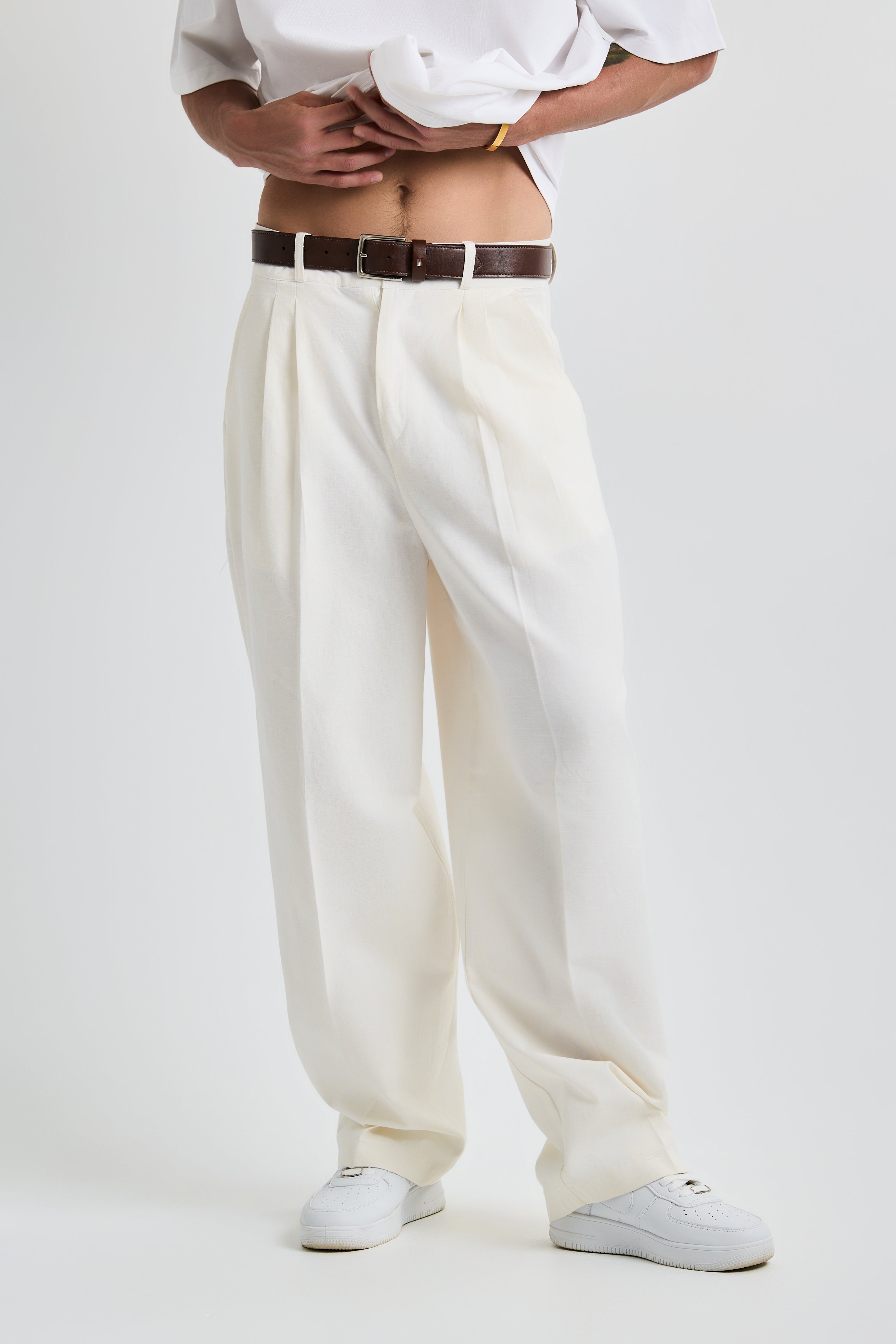Off-White Baggy Pleated Linen Pants
