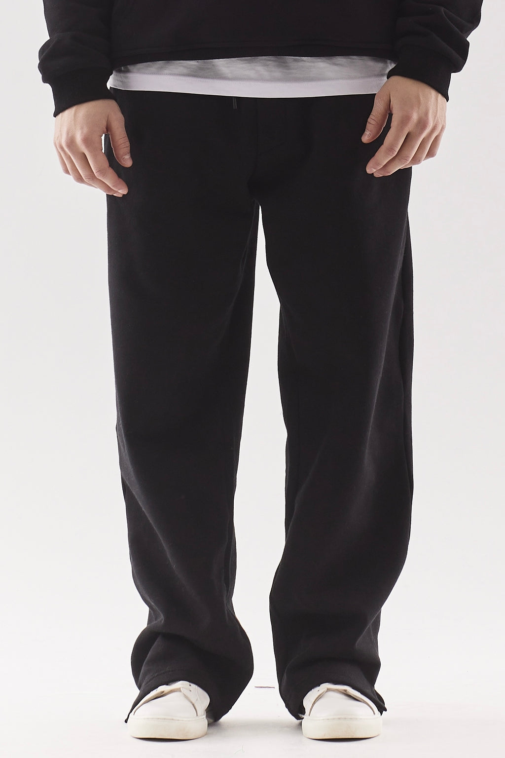 Everyday baggy sweatpants black