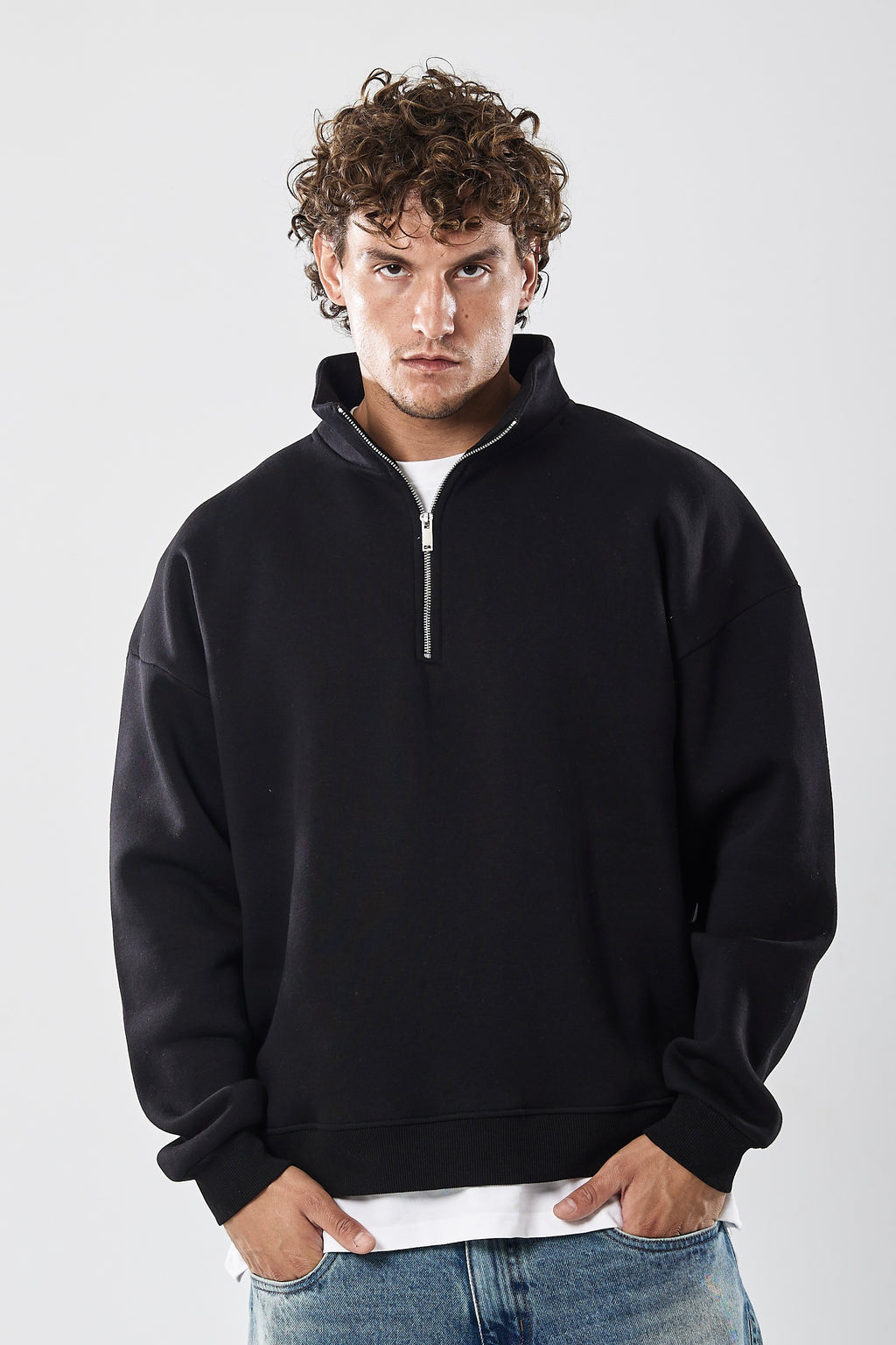 Half-zip sweatshirt jet black