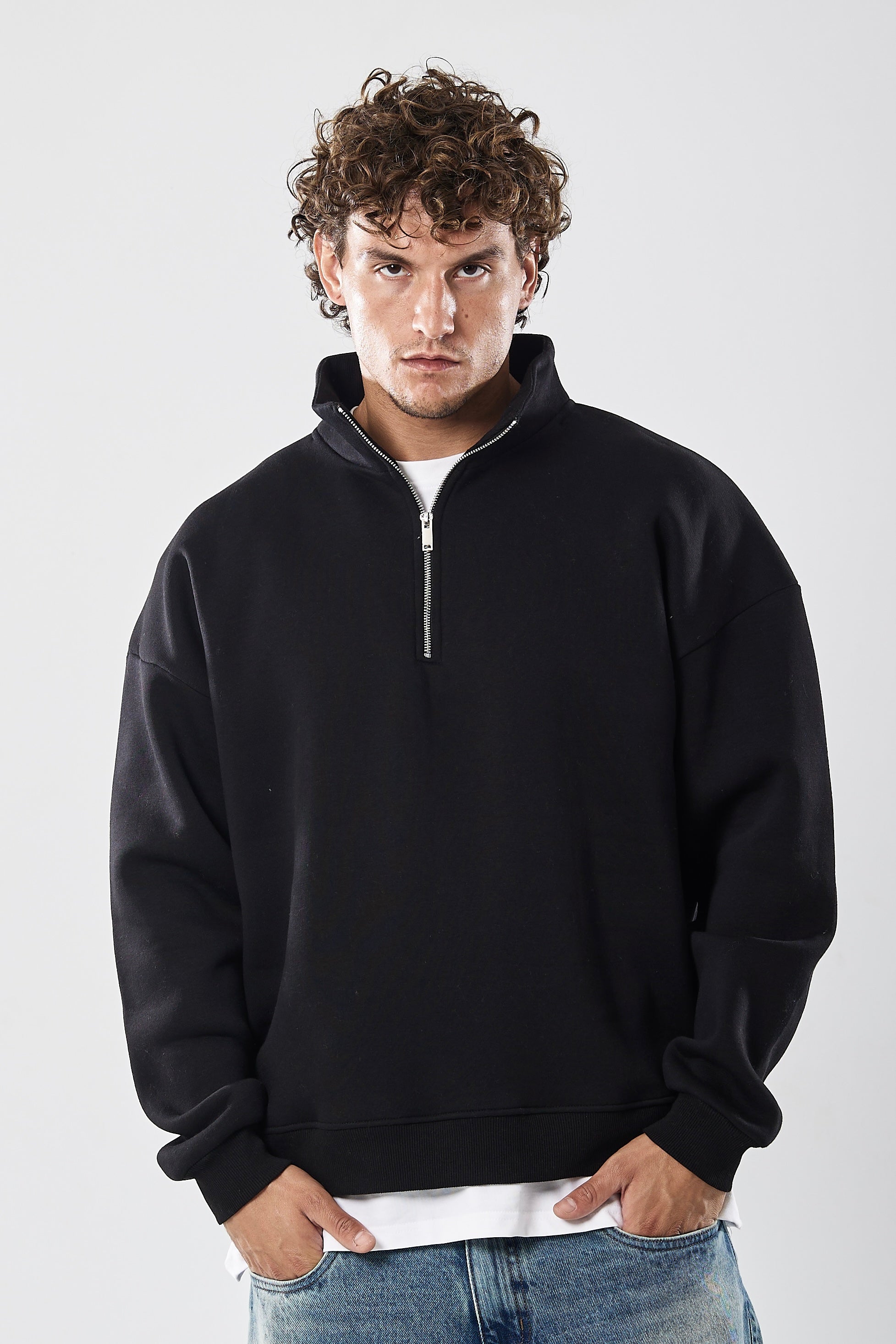 Half-zip sweatshirt jet black