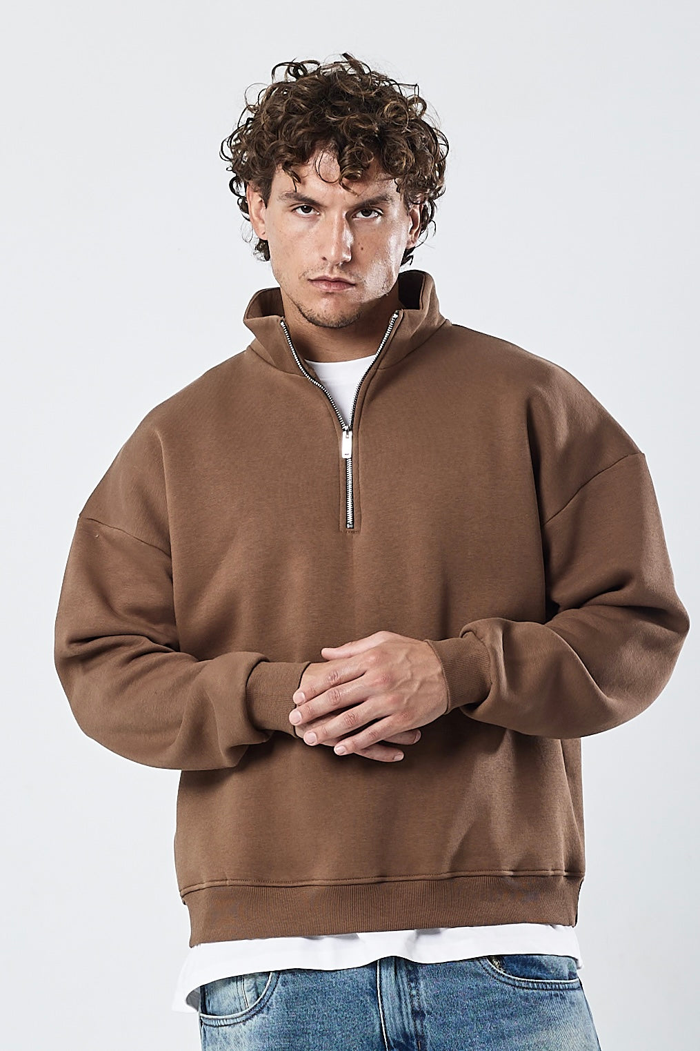 Half-zip sweatshirt coffee brown