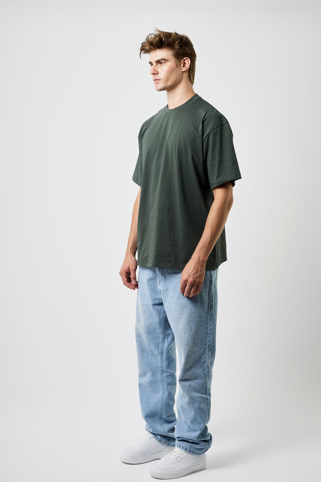 EVERYDAY STRAIGHT-LEG JEANS LIGHTBLUE