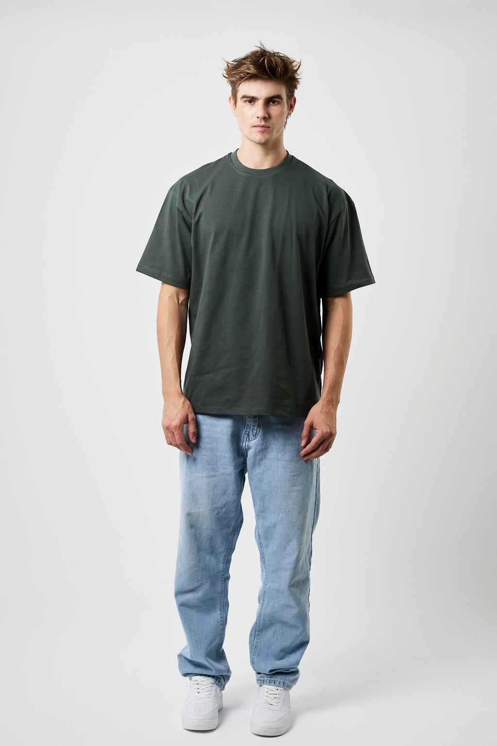 EVERYDAY STRAIGHT-LEG JEANS LIGHTBLUE
