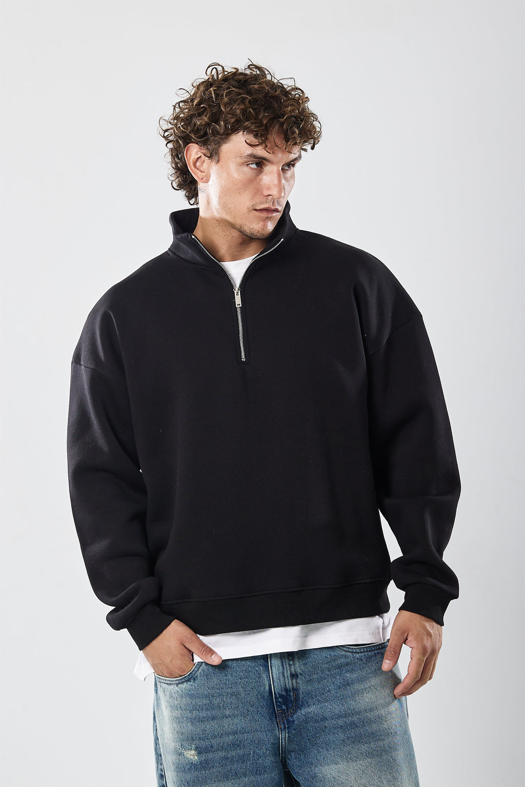 Half-zip sweatshirt jet black