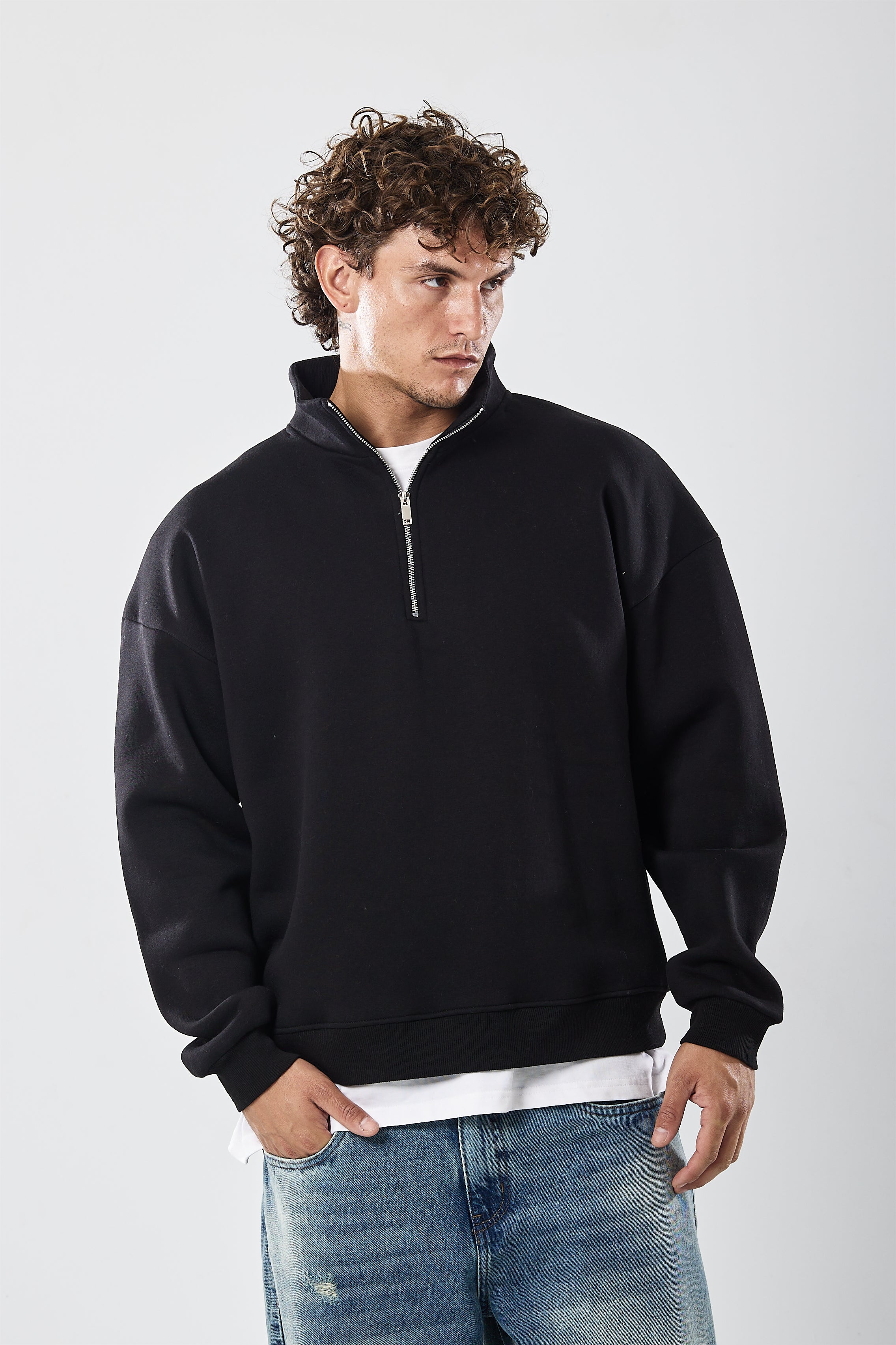Half-zip sweatshirt jet black